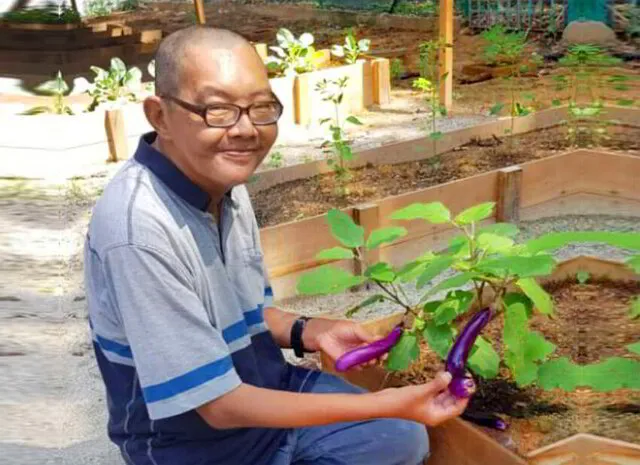 Syukur Penyayang elderly enjoy gardening