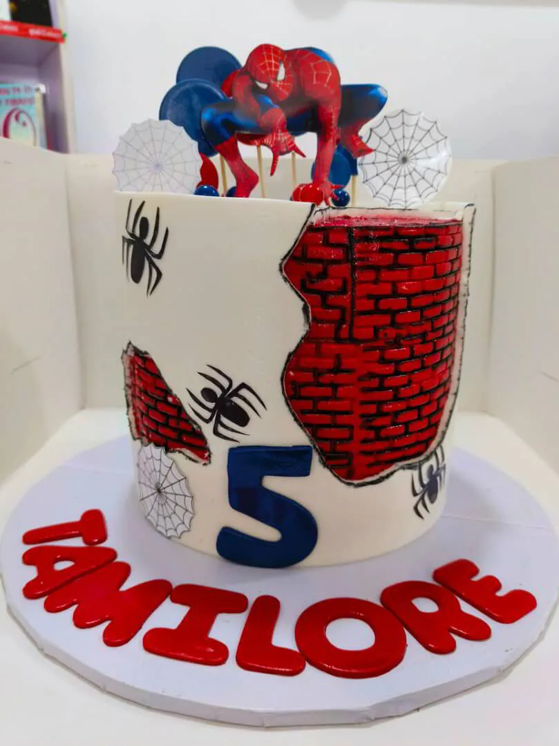 Single Tier Spider Man Cake - Fondant Icing