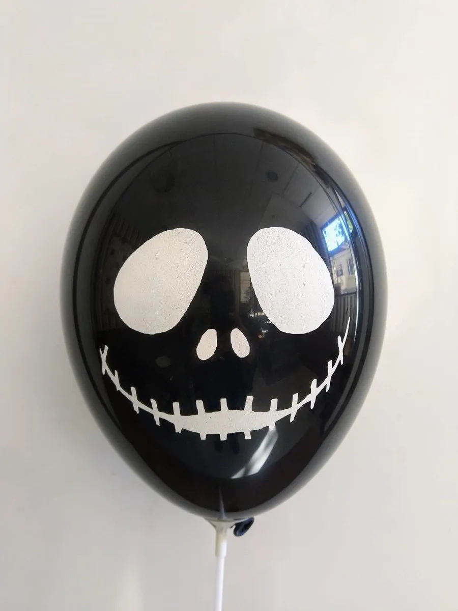 Балон с хелий с щампа "Ghost "  диаметър 30 см. 
