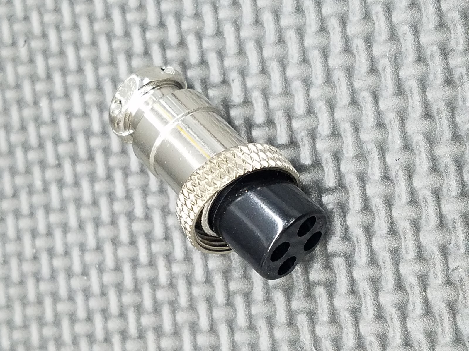 4 pin mic plug