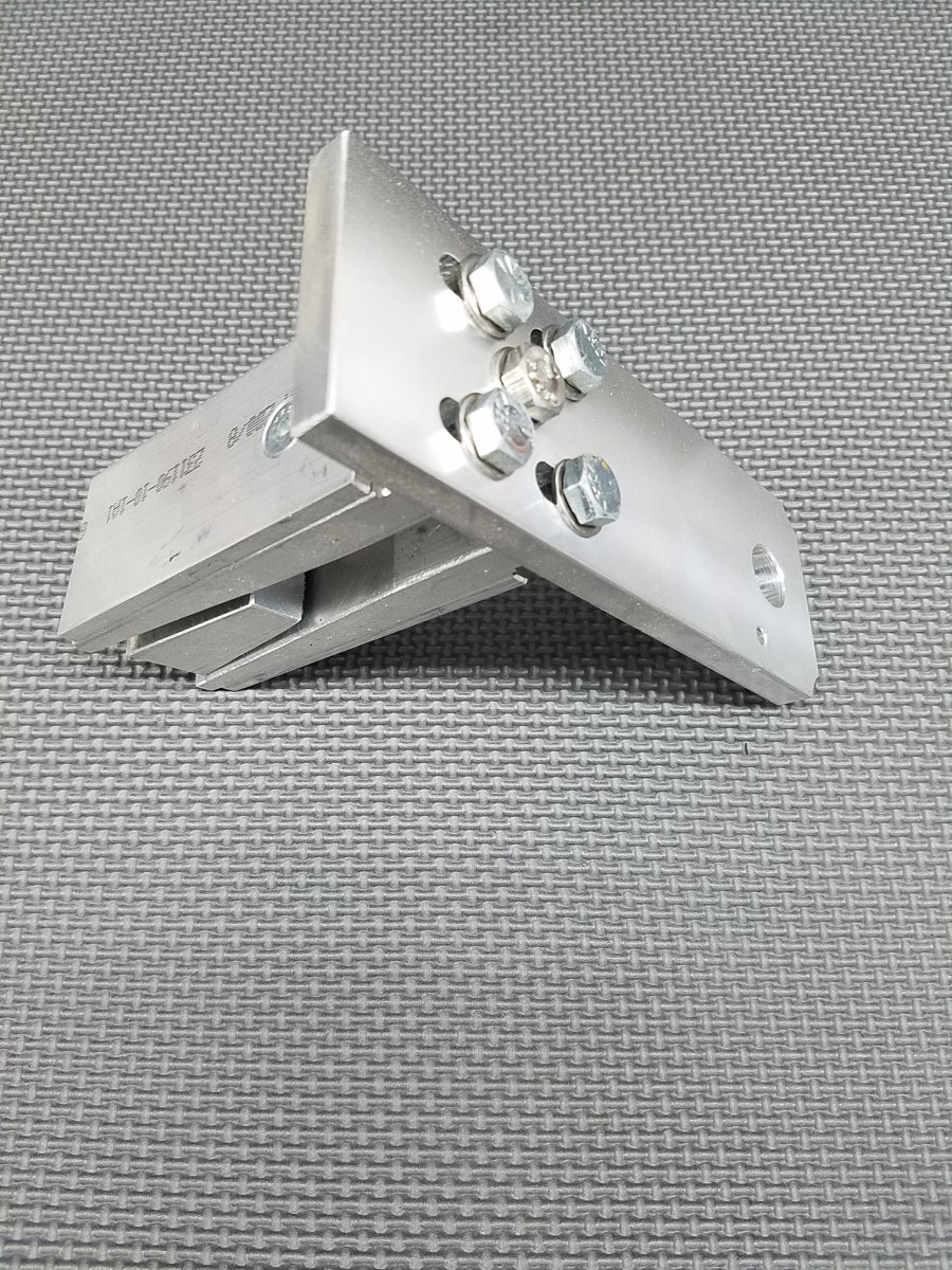 Heavy Duty stake hole mount 900