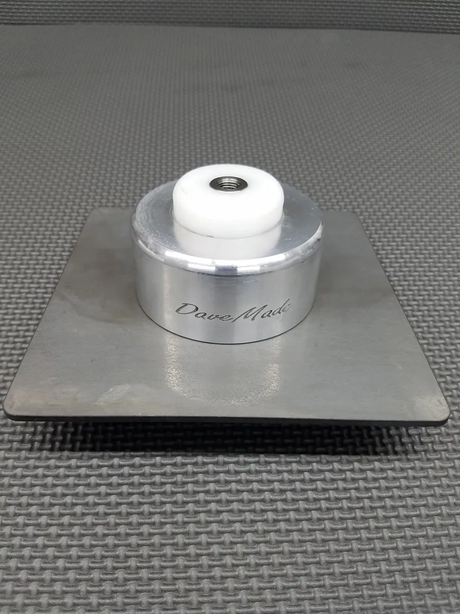 DaveMade antenna puck
