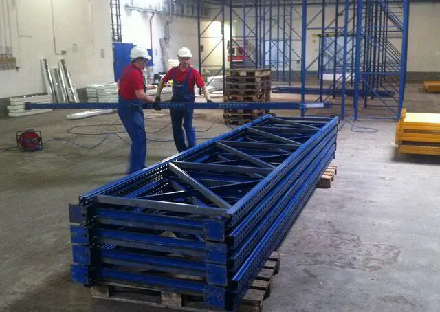 Pallet rack assembly
