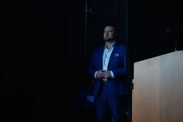 About Mike Little | The Broker from the Bottom | Tenacity Expert