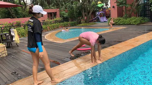 Competitive swimming lesson