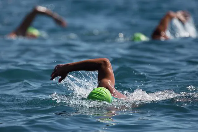 Open water swimming lessons for triathlon training
