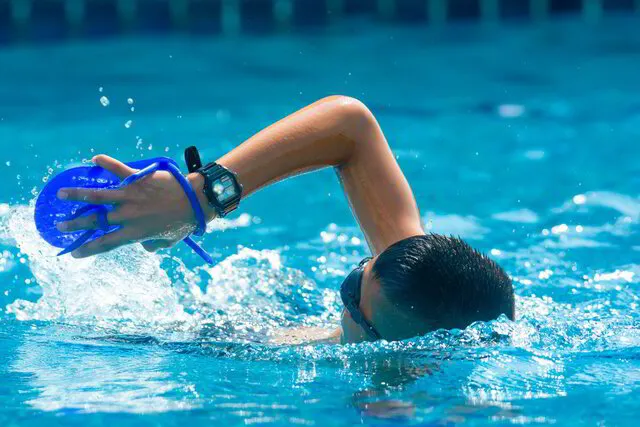 Stroke correction in toddler swimming lessons