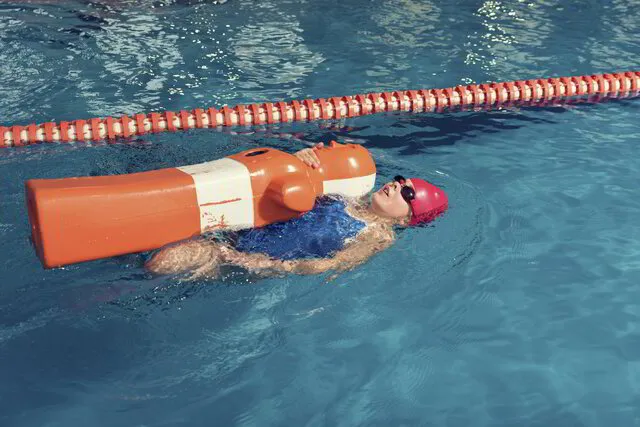Lifesaving Backstroke taught  in a private swimming lesson