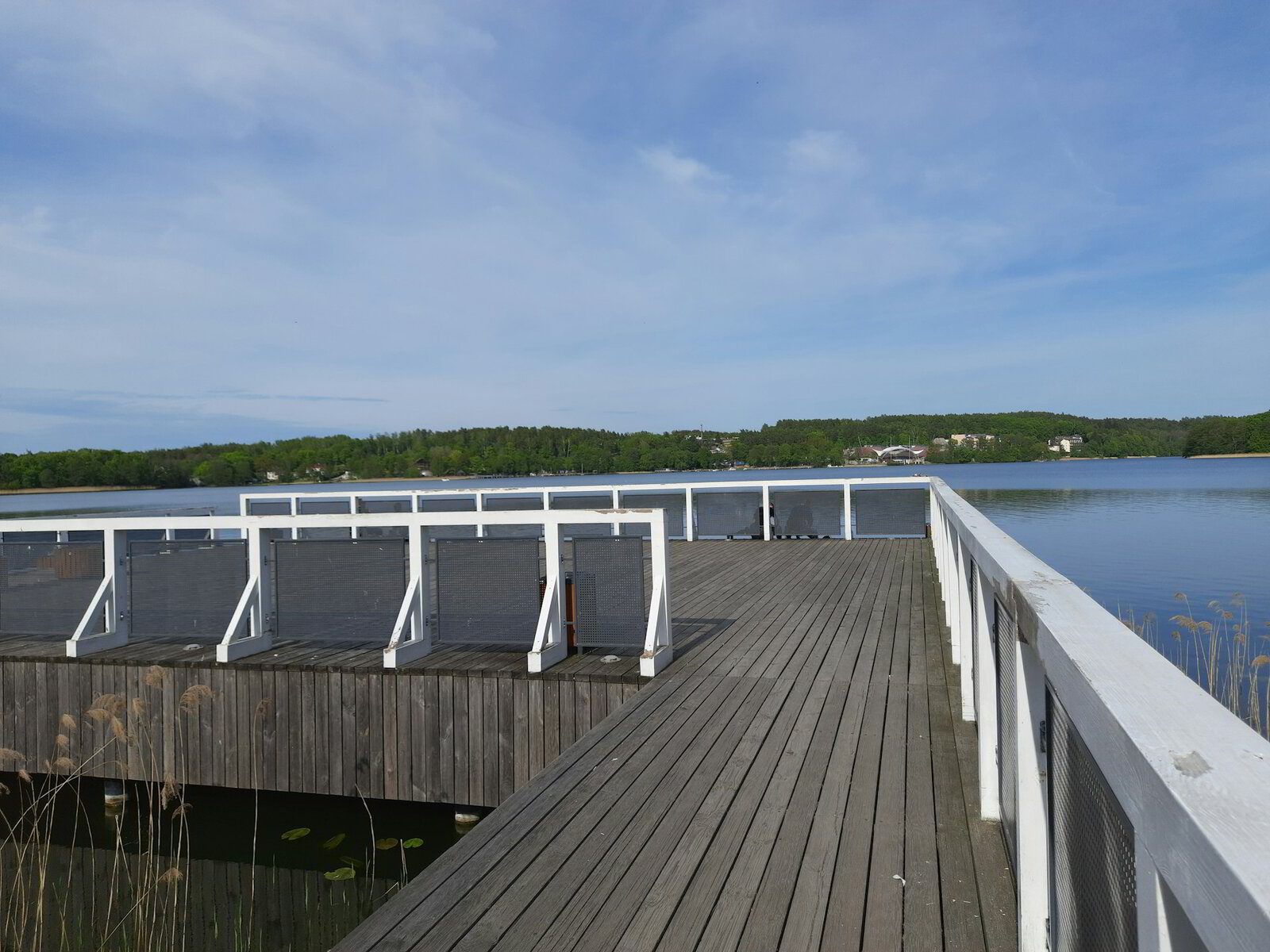 Weather Impact On Clear Deck Railing Performance