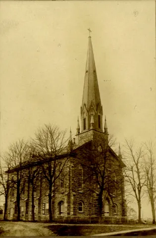 old black and white photo of Trinity Great Swamp UCC