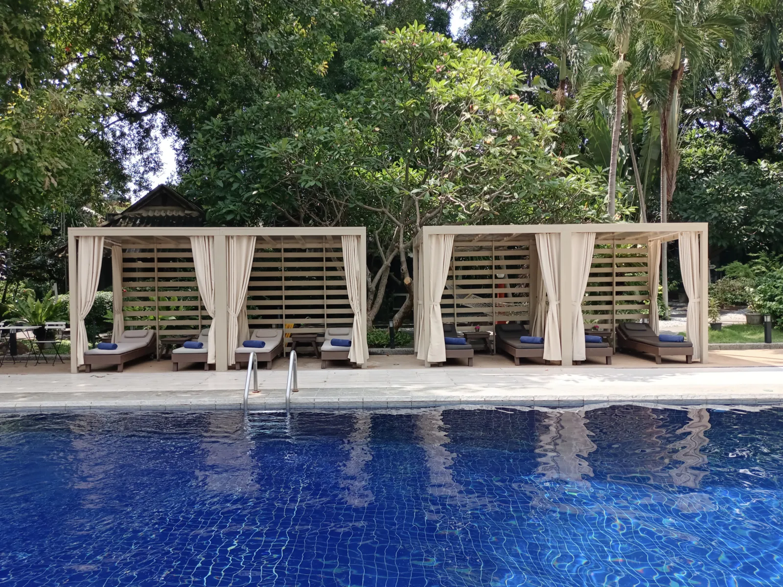 Pattaya Resort With Swimming Pool
