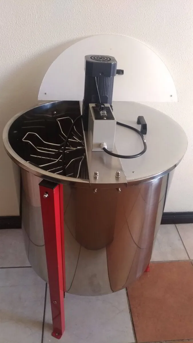 Electric Honey Extractor, 8 Frame