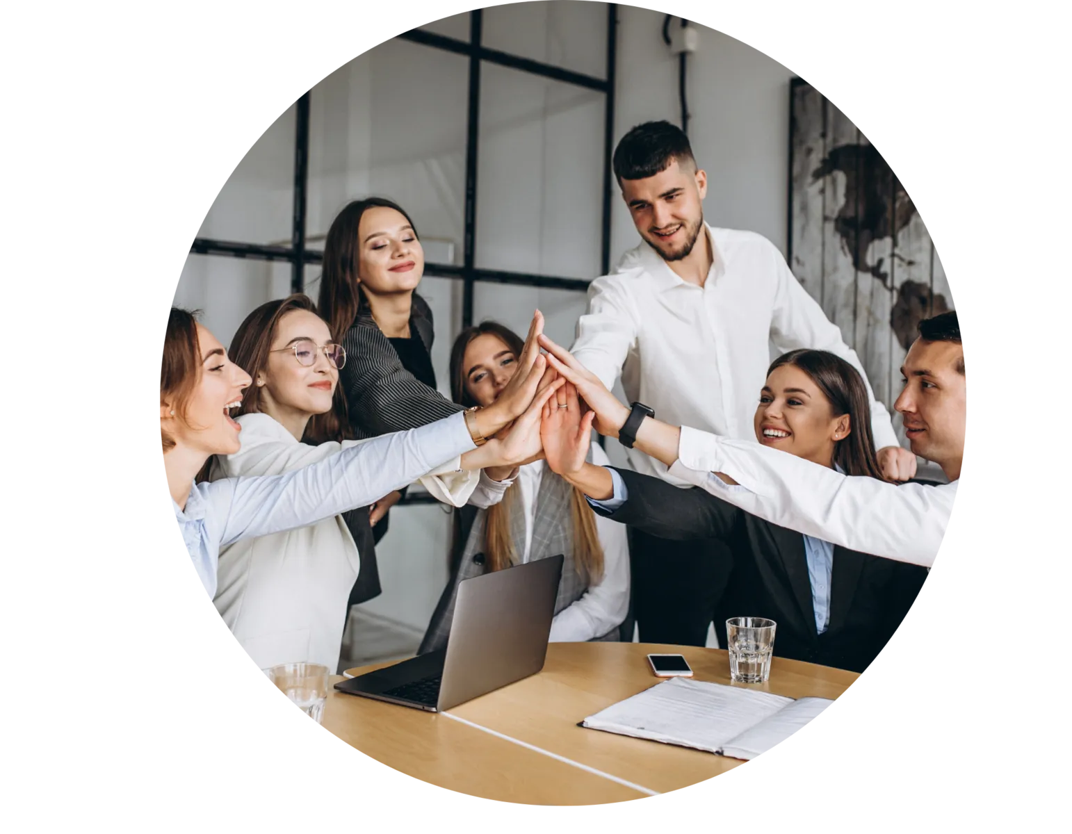 Equipo de Servicio Especializado Panamá colaborando