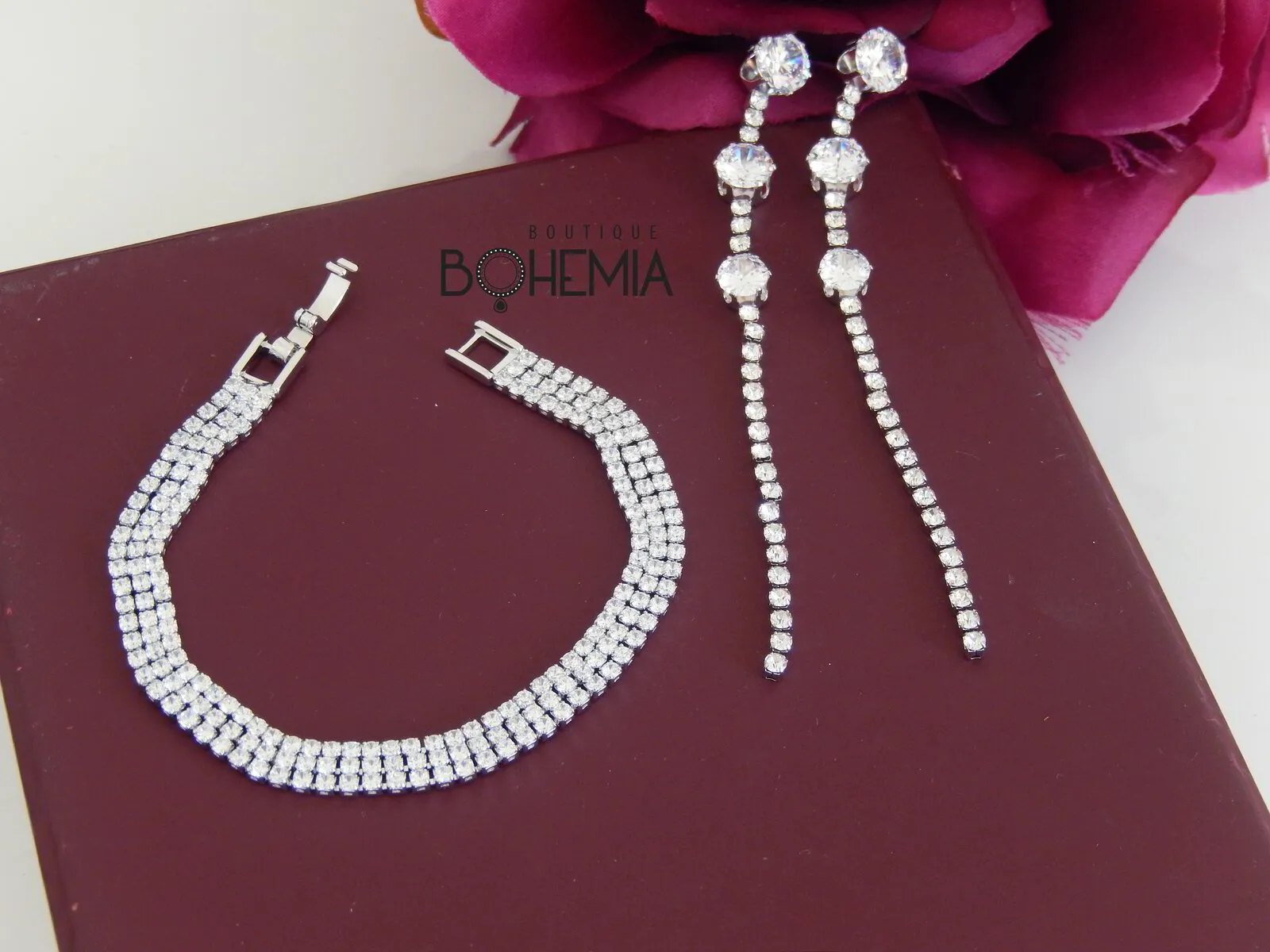 Луксозен комплект гривна ROZELA и обеци с бели кристали цирконий DJILIAN