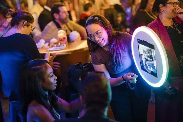 Roaming Booth Rental South Florida & North Carolina | Juju Booth