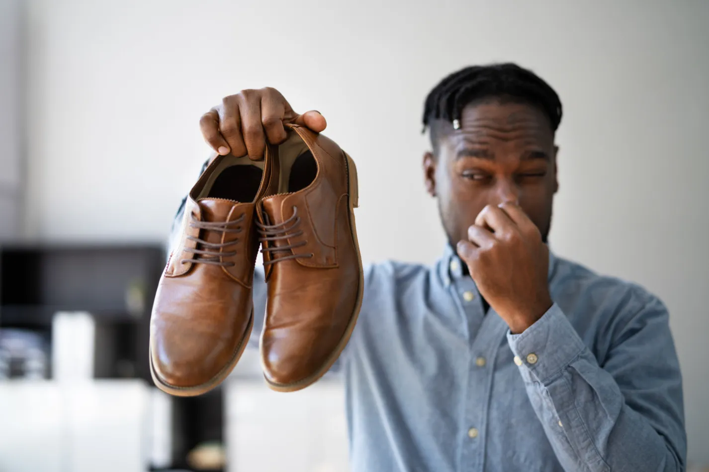&amp;quot;I Can&amp;#39;t Take My Shoes Off, I&amp;#39;m Embarrassed by the Smell&amp;quot;