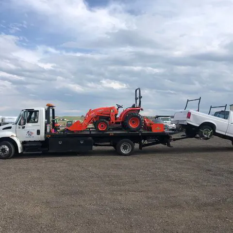 Paul Mark tow truck specialty towing services for the Denver Metro Area