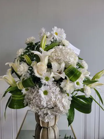 Picture of funeral flowers delivered by Hendersonville florist.
