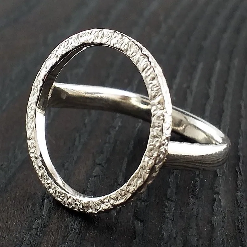 single circle ring