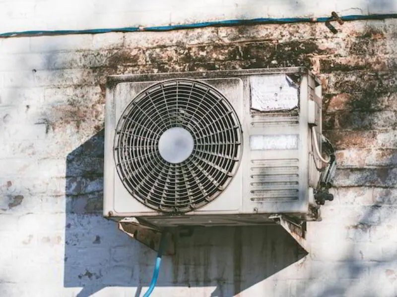 Old Air conditioner