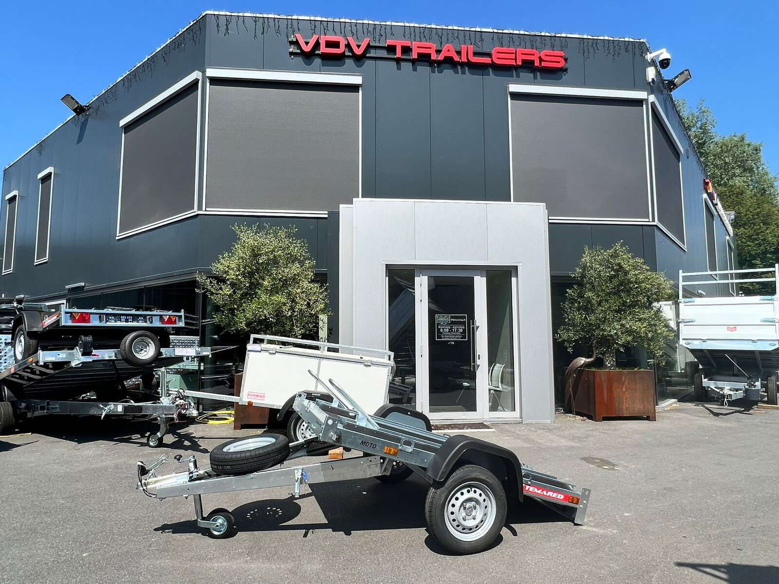 Motortrailer Temared Kantelbare 220x131 cm - 750 kg code : 601