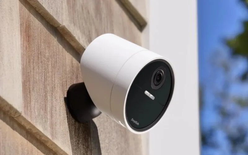 SimpliSafe Wireless Outdoor Security Camera has a 140° field of view and 1,080p HD video