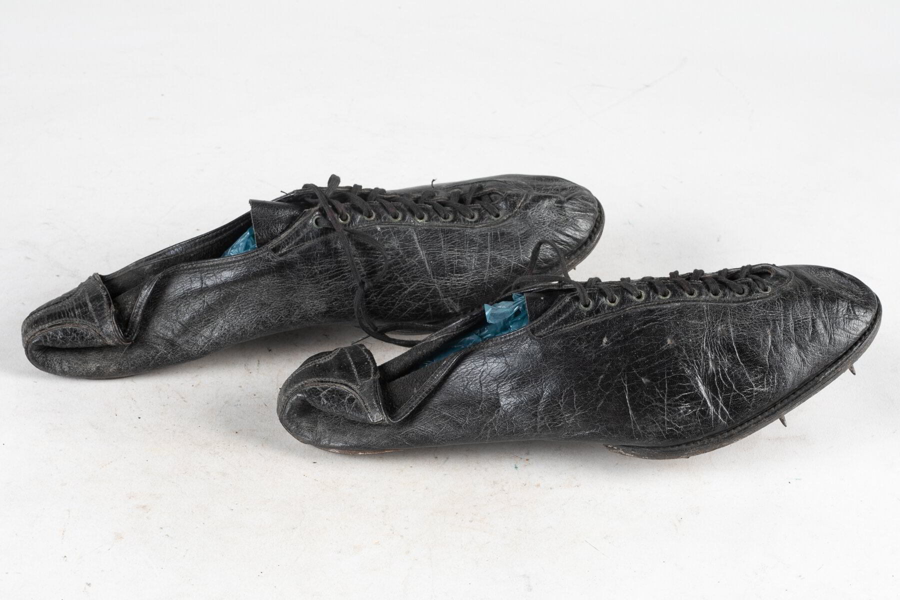 Old incrieble track spikes