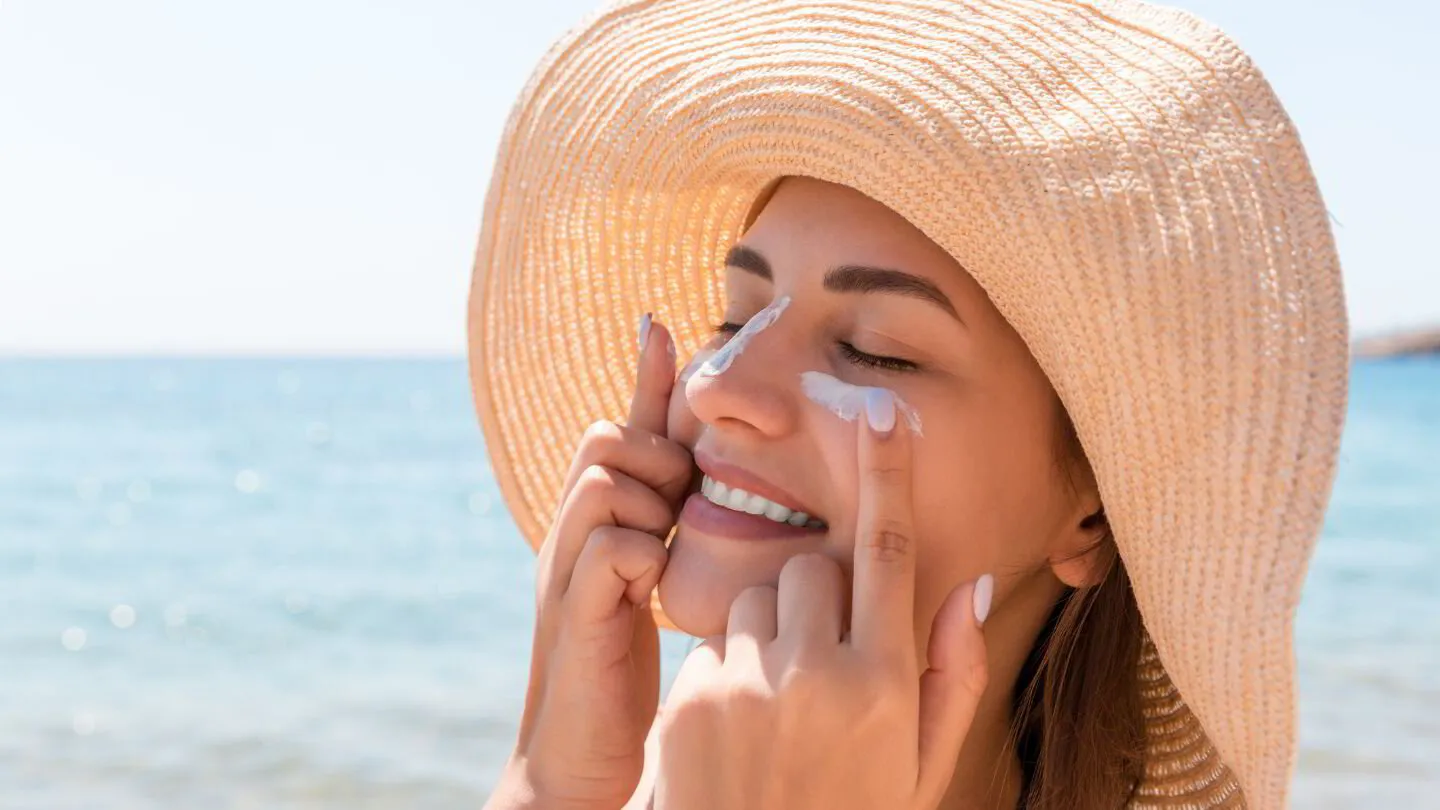 Tips de verano para refrescar tu piel cuando estás en temperaturas altas o climas cálidos
