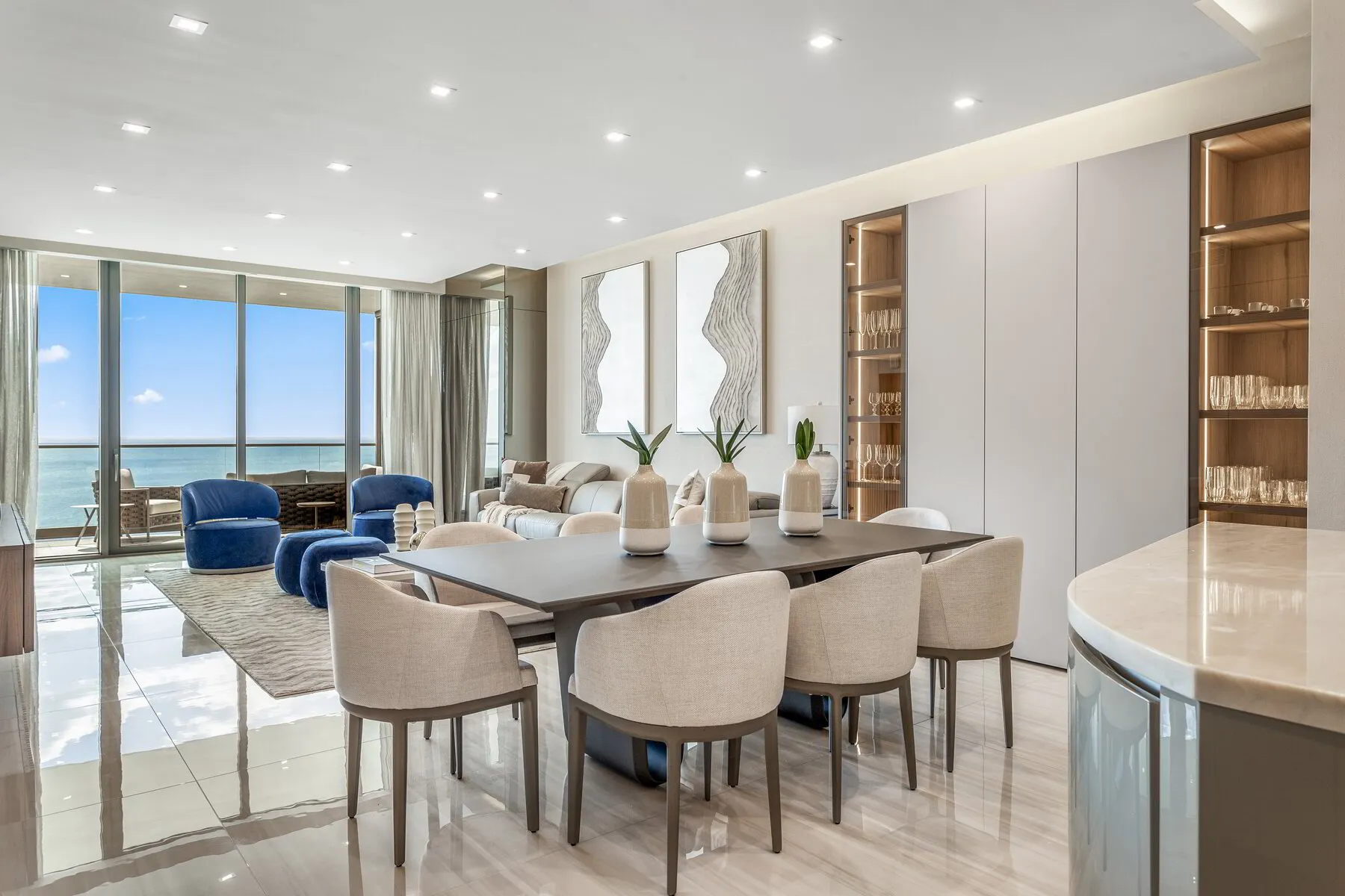 Contemporary Kitchen Remodel in Sunny Isles Beach, FL by AM1 PROJECT - Kitchen Remodeling / High End Woodwork project photo