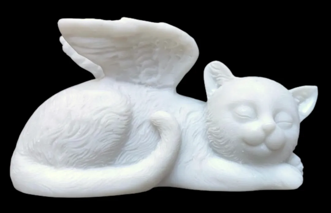 MARB-CAT3 : Sleeping Cat with Angel Wings