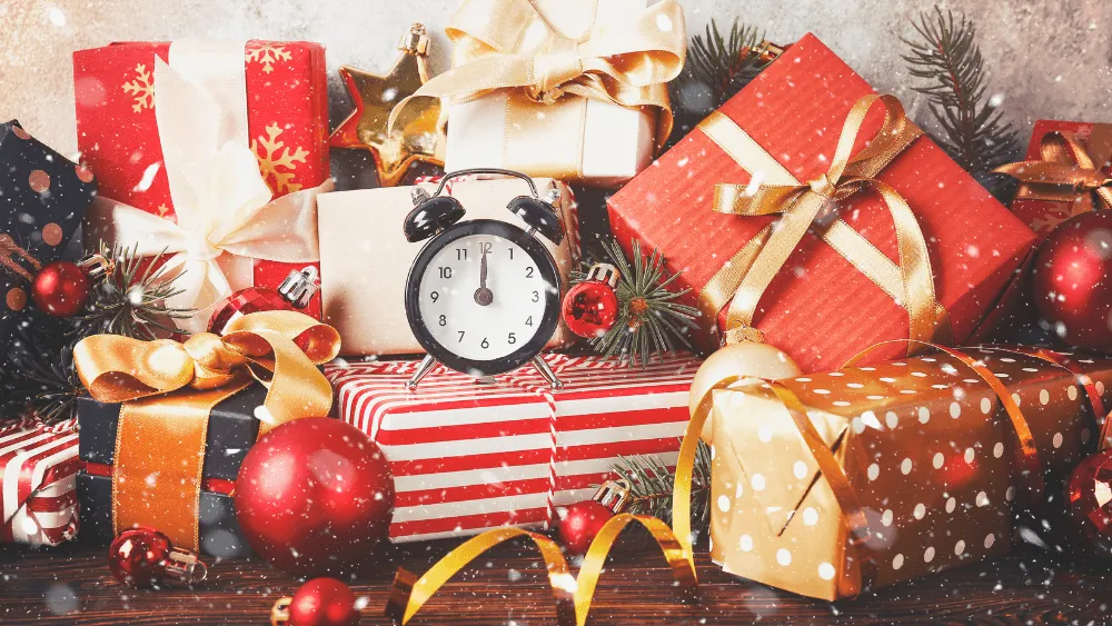 Strategic Approaches for Peak Shopping Periods in Holiday Season Marketing