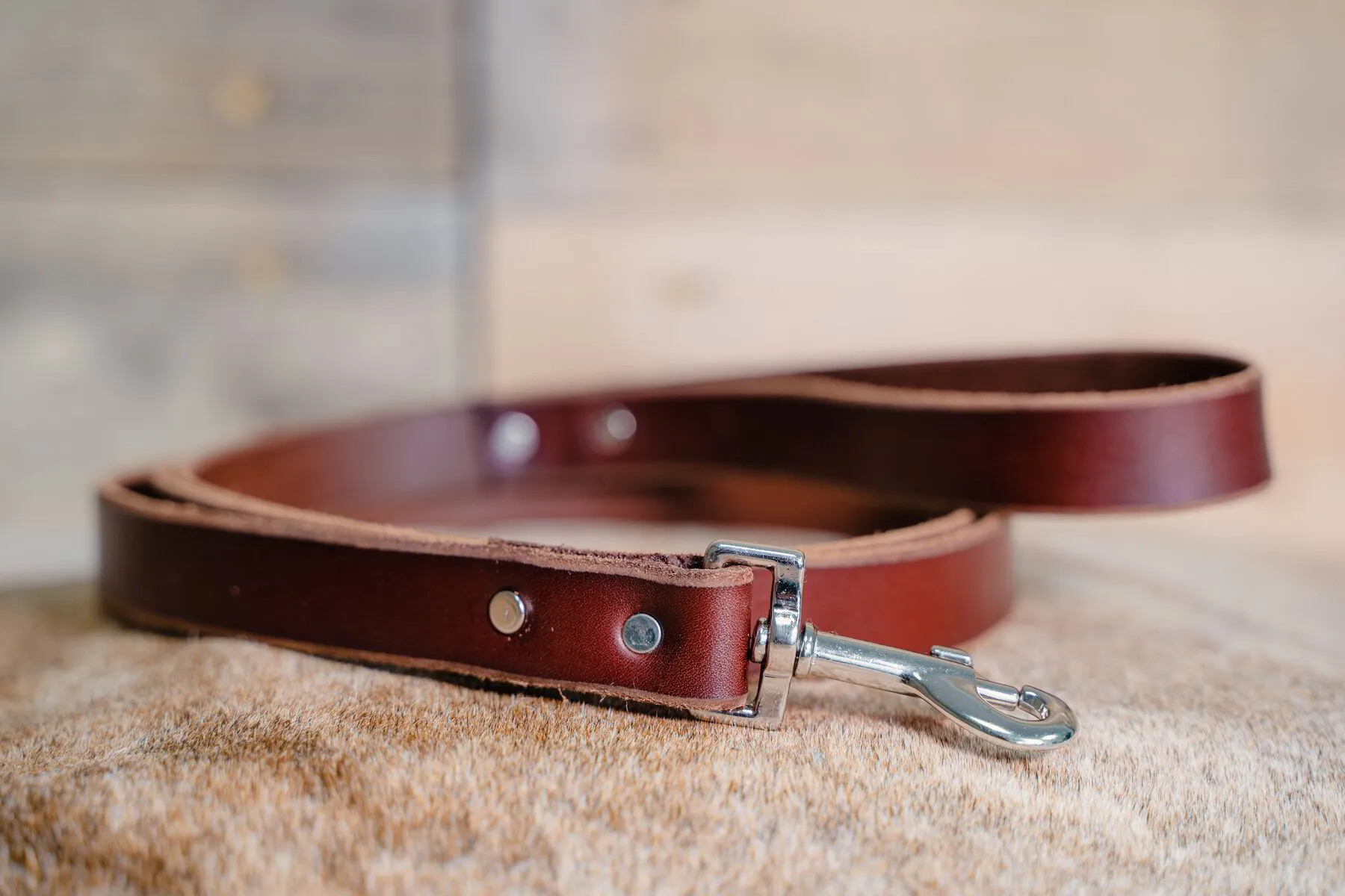 1" Leather Pet Leash: Brown