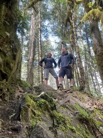 hiking tours vancouver island