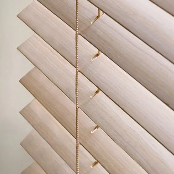 Expert Tips for Cleaning Wooden Blinds