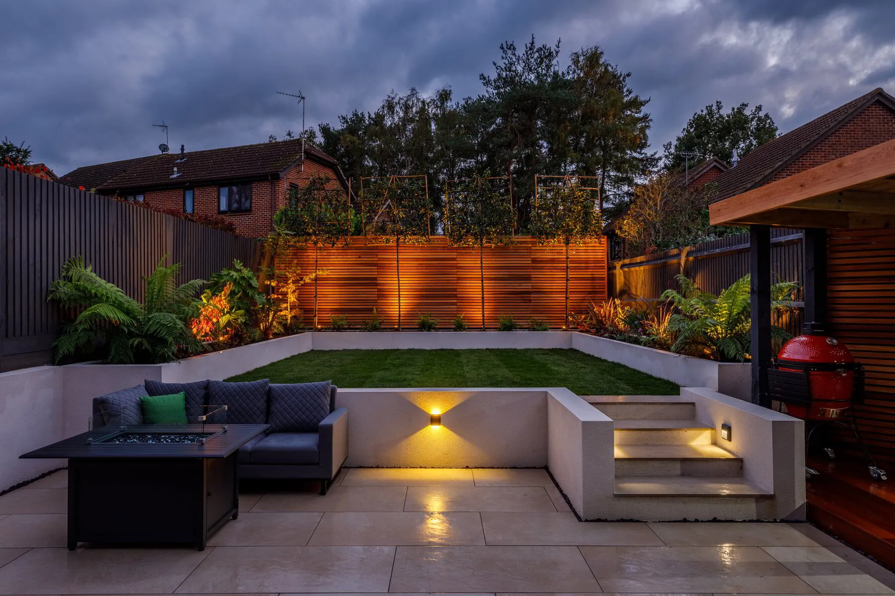 How to Enhance an Outdoor Space: Modern Garden Lighting Ideas