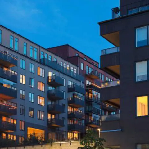 Apartment Complexes & Condominium Associations
