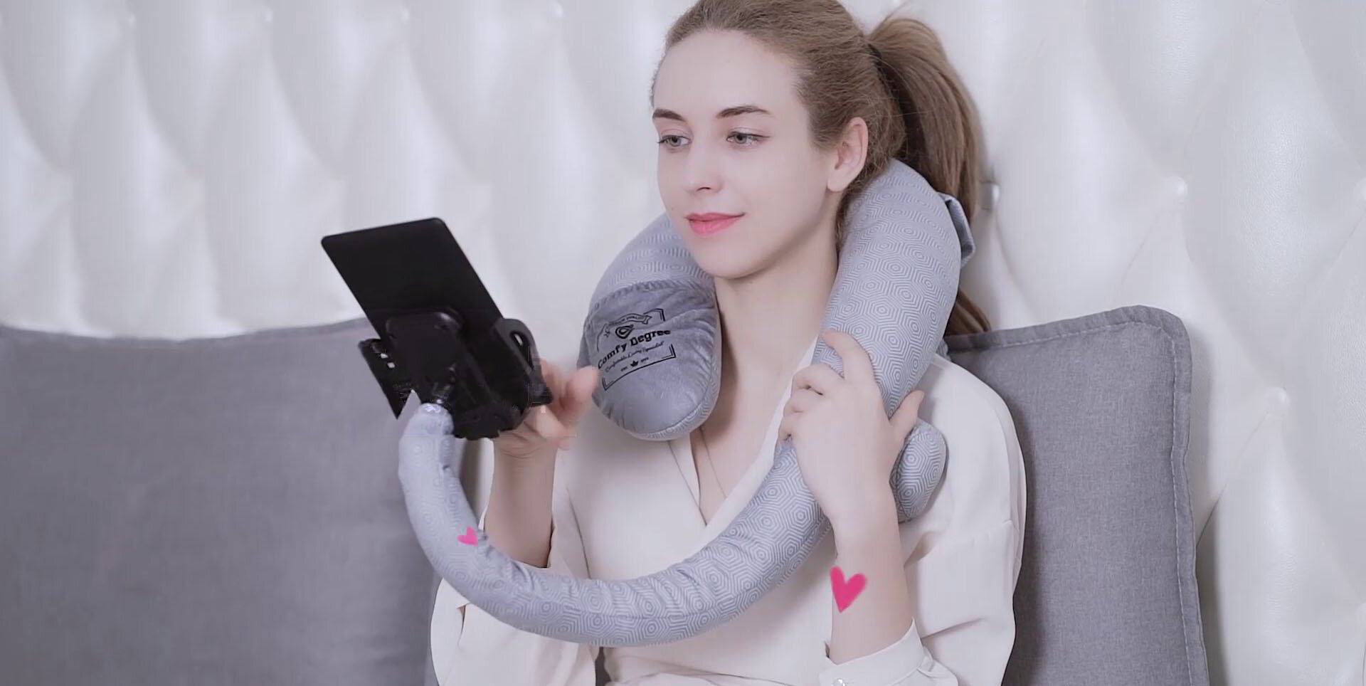 Multi-Functionality: Neck Pillow