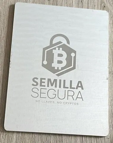 Placa distintiva proyecto blockchain a través de Bitcoin 