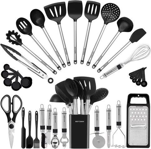 33 Kitchen Gadgets & Spoons