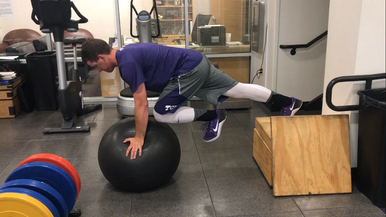 Push-Up Variation for Pitchers