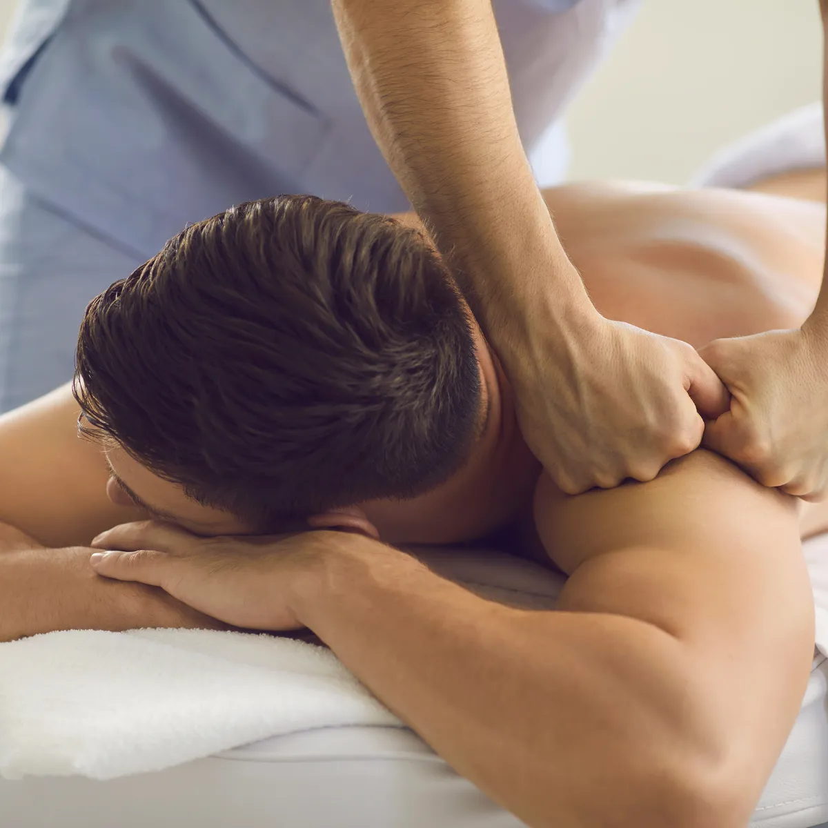 masaje deportivo para mejorar el tono muscular y la circulación sanguinea