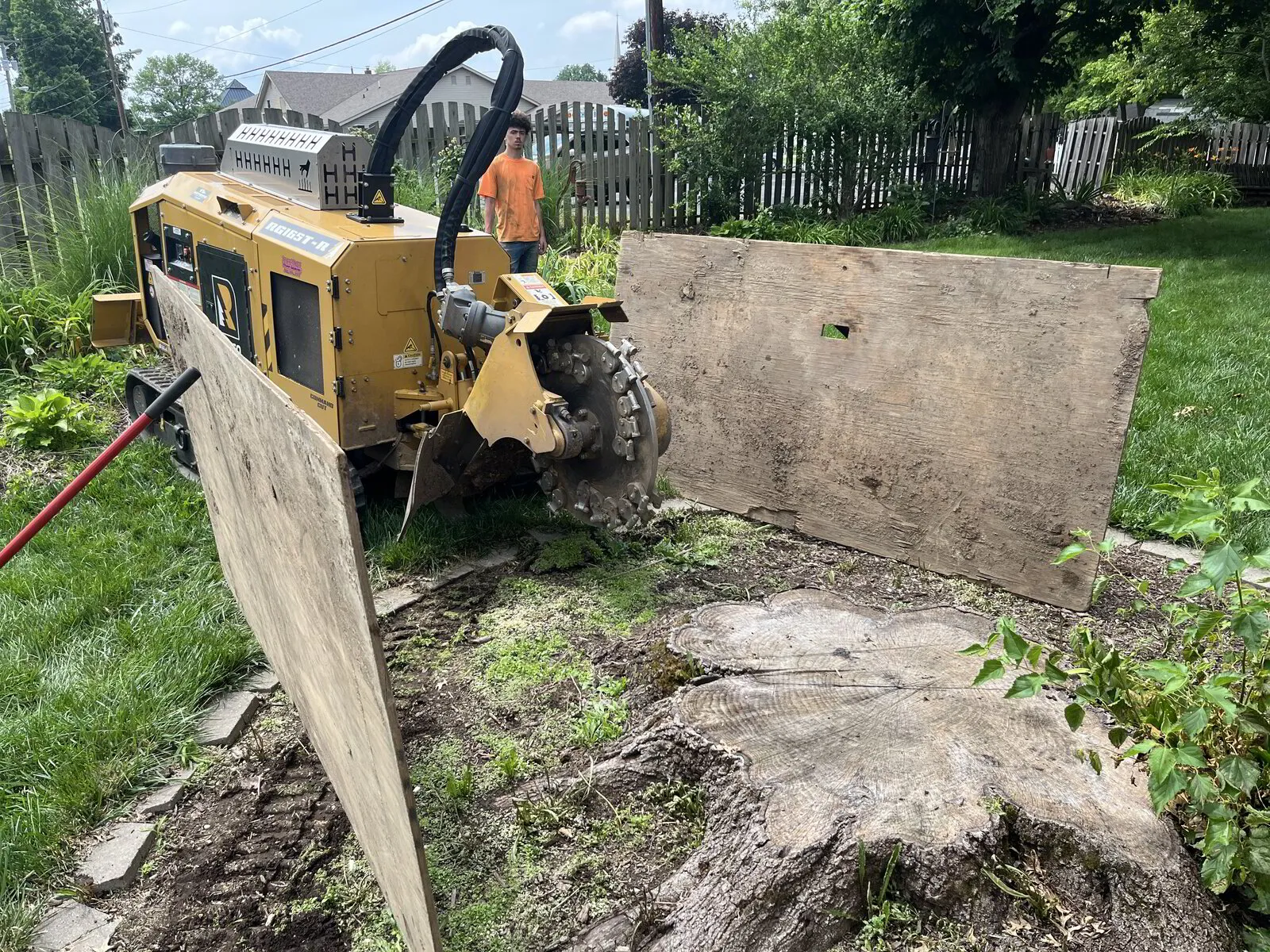 Stump Grinding in Mooresville, Indiana | Stones Stump Removal