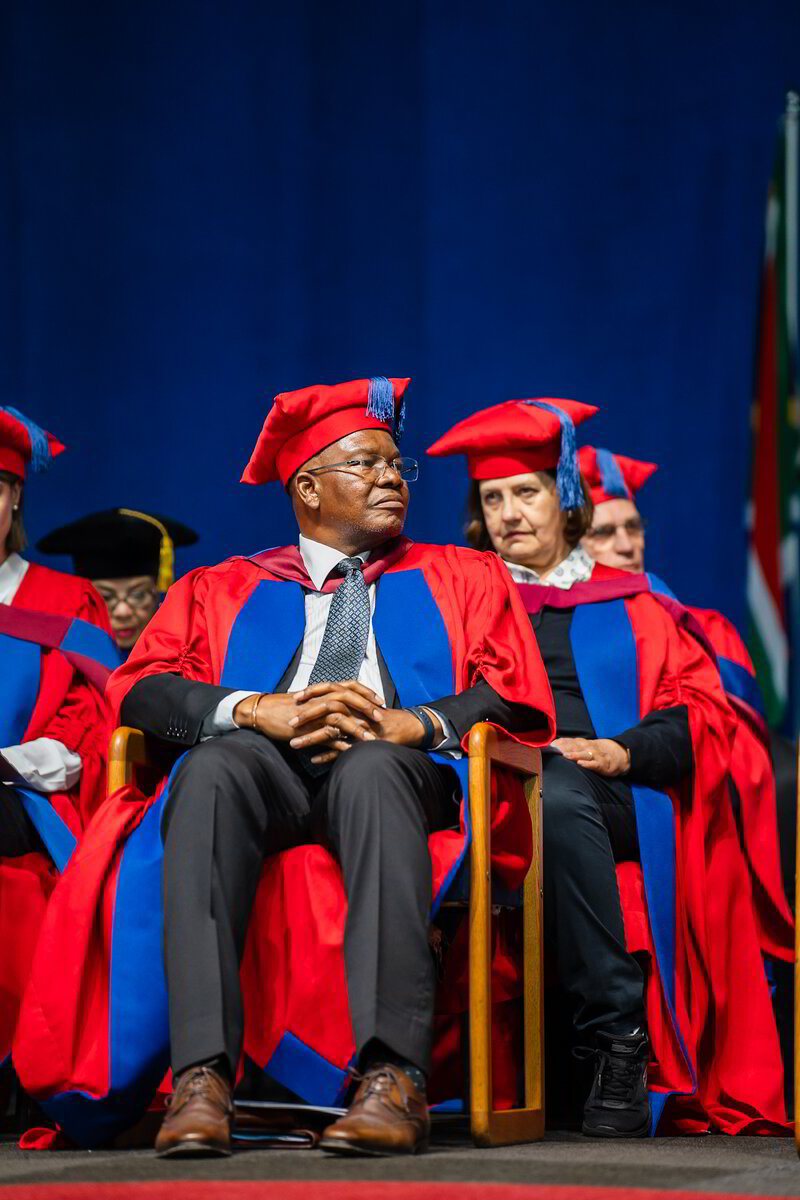 Business thought leader Dr Reuel Khoza receives UP Chancellor’s Medal ...