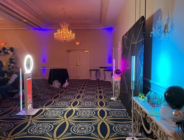 Photo booth rentals for birthdays, parties, graduations and baby showers