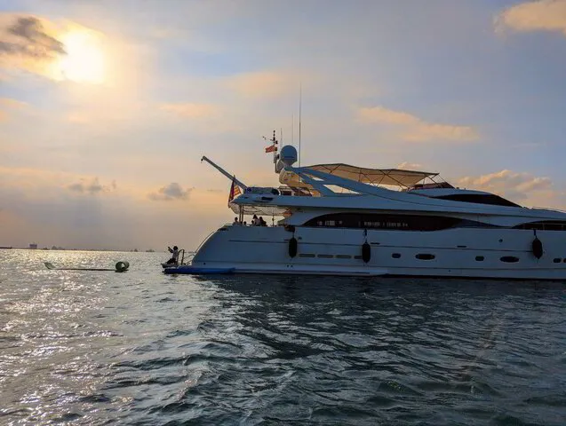 Eagle Wing 3 Super Yacht for Rent
