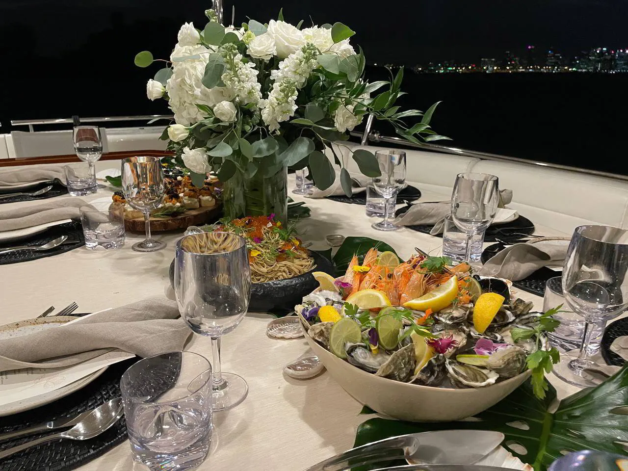 Yacht Dining Package ( Min 20pax )