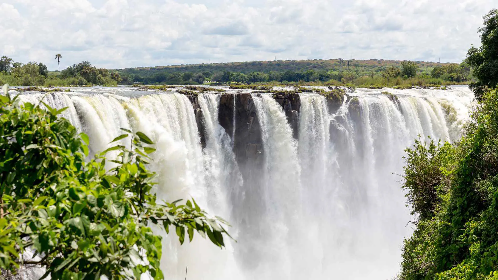 Why Vic Falls is a Must-See on Your Safari