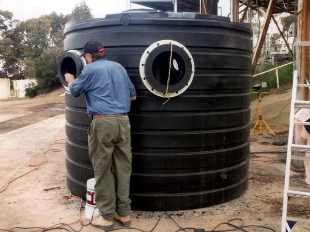 Plastic Tank Modifications on black water tank