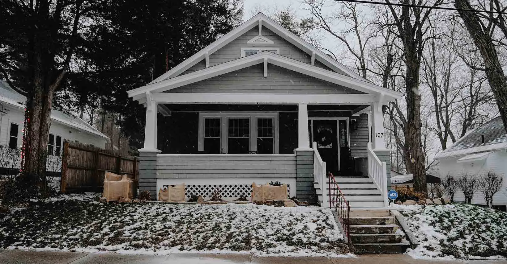 When Is the Best Time to Paint the Exterior of a House?