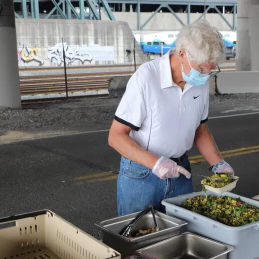 Bringing Healthy Meals to the Street